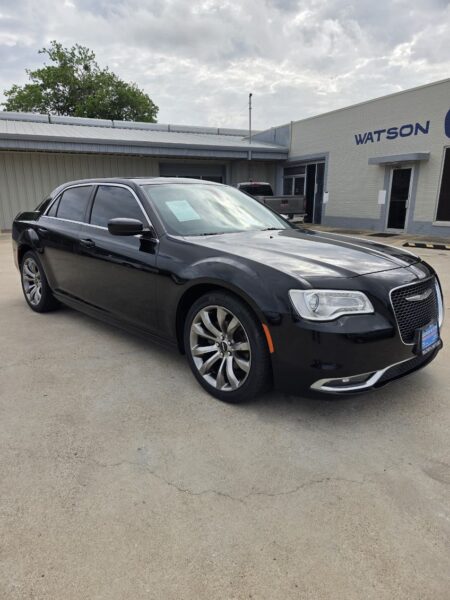 2017 Chrysler 300